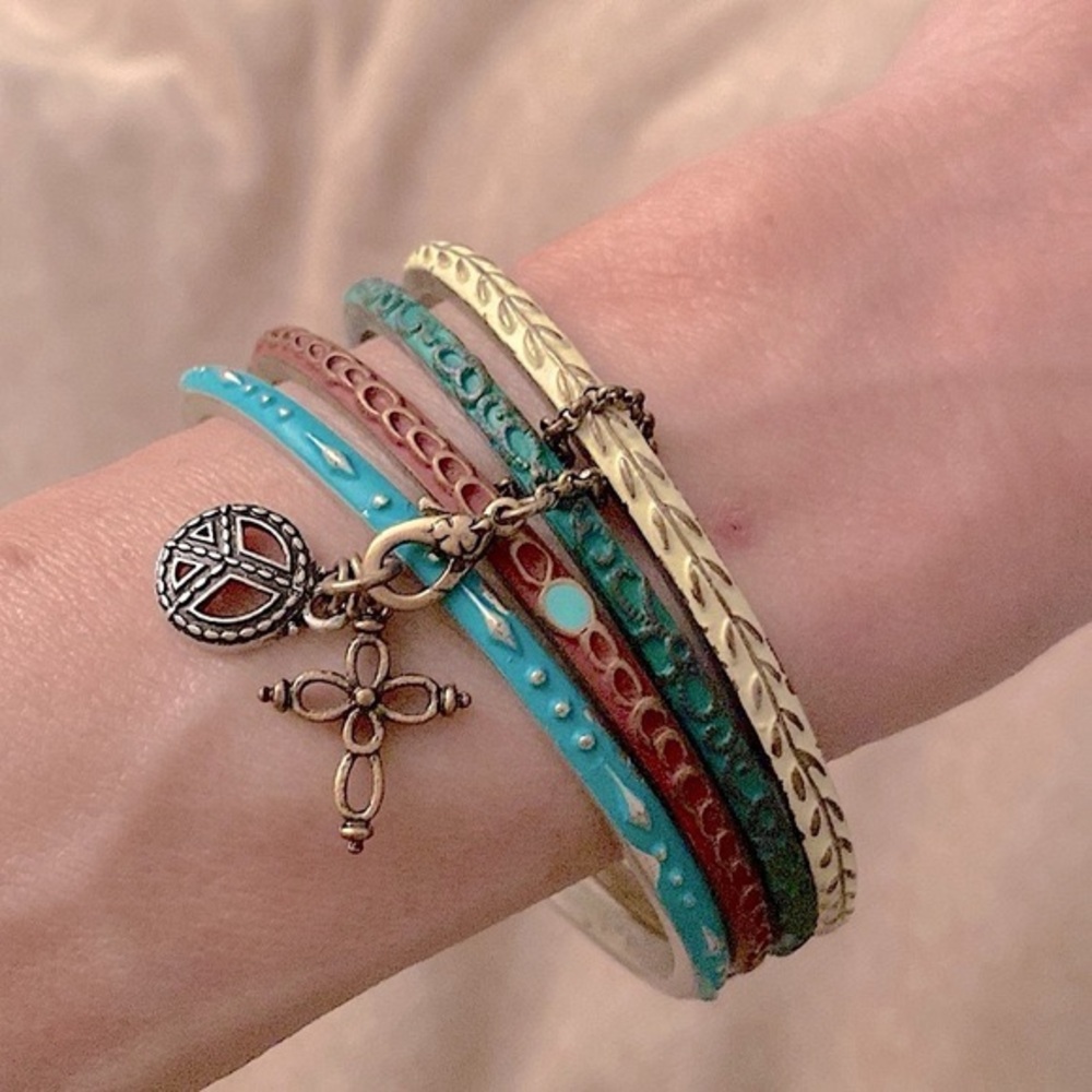 Really Small Collection Of Retro Bangles W/ A Chain Of Charms